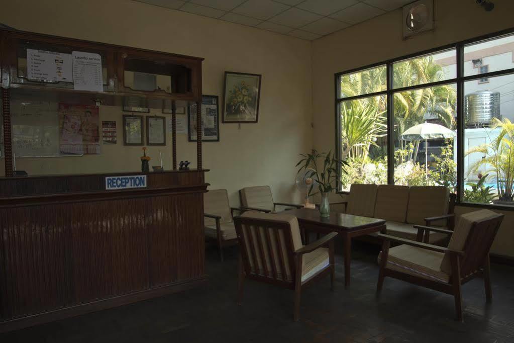 Villa Sisavad Guesthouse Vientiane Exterior foto